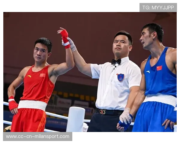 拳击冠军在新闻镜头前爆发：真相背后的血与汗