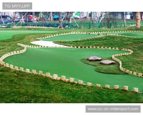 高尔夫长打穿越果岭，弹跳落洞奇迹出现