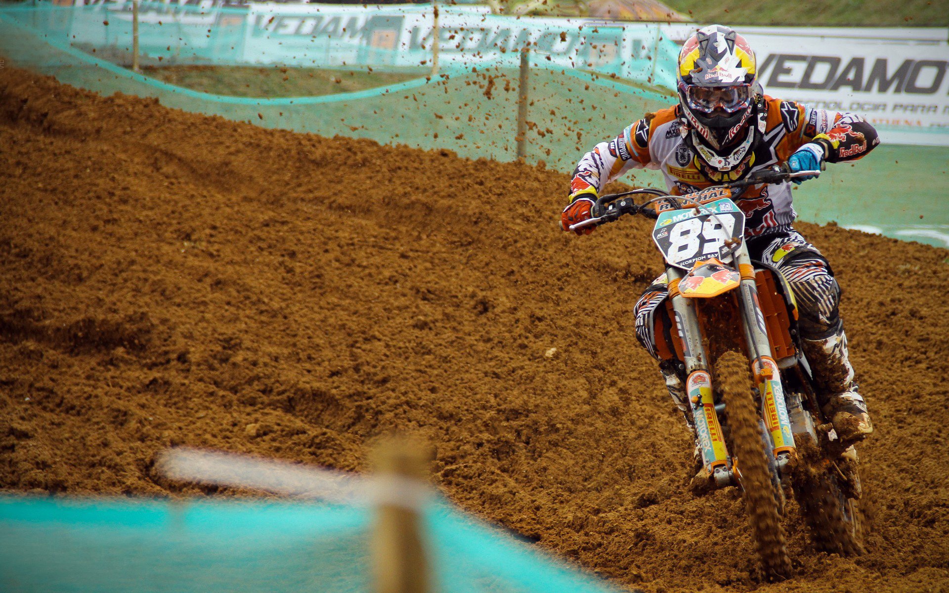 国家队缺乏灵活战术备选方案的问题是否突出